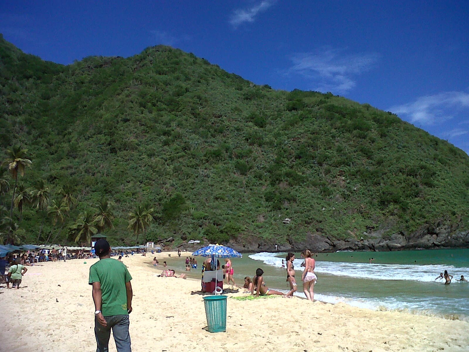 Playa Grande y pueblo colonial de Choroní
